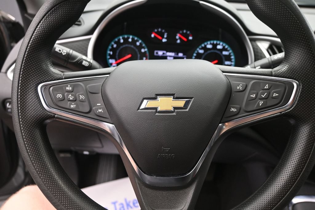 Used 2025 Chevrolet Malibu LT FWD image 30