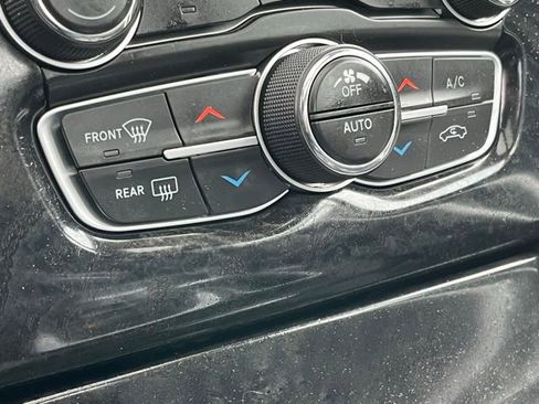 Used 2023 Chrysler 300 Touring L w/ Popular Equipment Group image 18