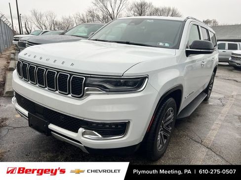 Used 2024 Jeep Wagoneer L Series II w/ Flexible Seating Group image 6