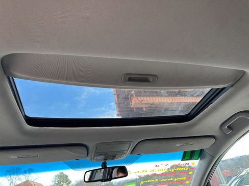 Used 2011 Honda Odyssey EX-L image 6