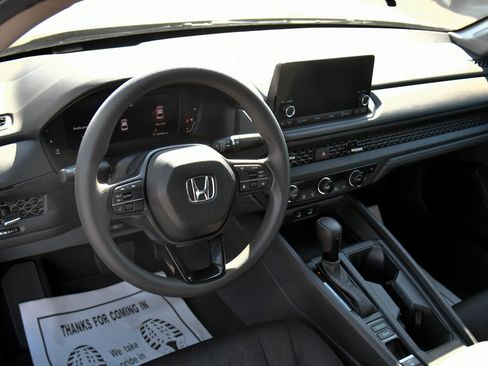 Used 2023 Honda Accord EX image 14