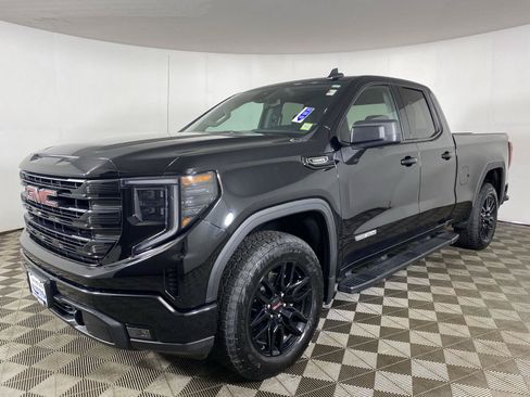 Used 2024 GMC Sierra 1500 Elevation AWD/4WD image 3