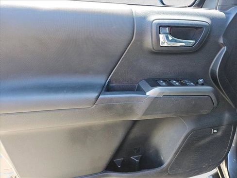 Used 2023 Toyota Tacoma TRD Pro AWD/4WD image 9