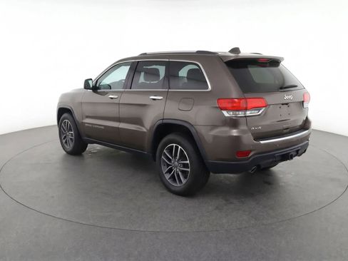 Used 2017 Jeep Grand Cherokee Limited w/ Luxury Group II AWD/4WD image 3