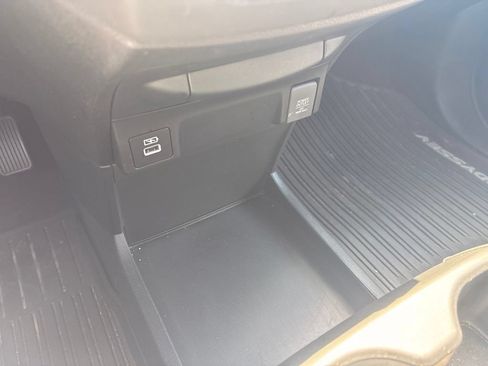 Used 2023 Honda Odyssey Sport image 19