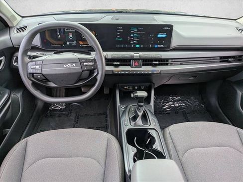 Used 2025 Kia K4 FWD image 22