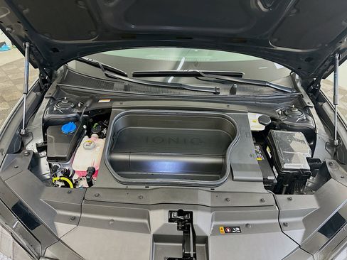 Used 2023 Hyundai Ioniq 6 SEL image 34