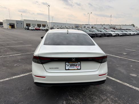 Used 2024 Honda Accord EX image 5