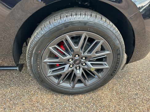 New 2025 Ford Expedition Platinum w/ Stealth Performance Package image 12