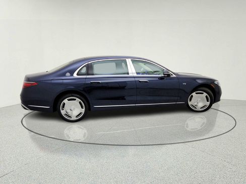 New 2026 Mercedes-Benz Maybach S 680 4MATIC image 6
