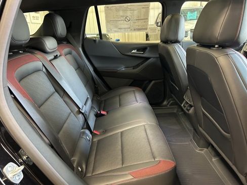 Used 2025 Chevrolet Equinox RS w/ Convenience Package III image 29