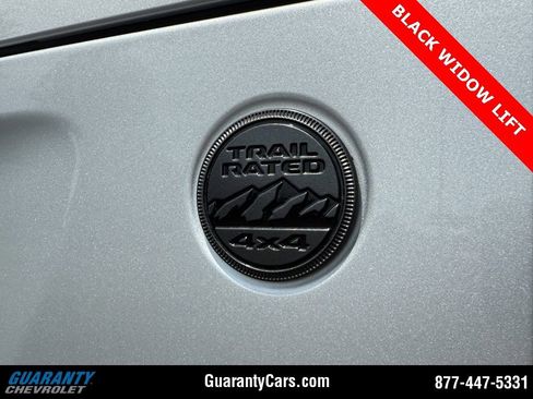 Used 2022 Jeep Gladiator Sport image 30