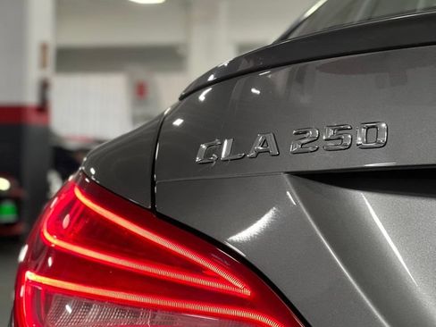 Used 2016 Mercedes-Benz CLA 250 image 10