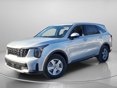 New 2026 Kia Sorento LX FWD image 2