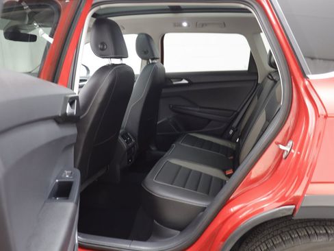 Used 2023 Volkswagen Taos SEL image 14