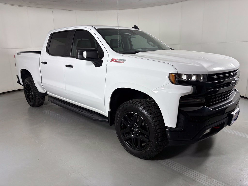 Certified 2022 Chevrolet Silverado 1500 LT Trail Boss w/ LT Trail Boss Premium Package AWD/4WD image 2