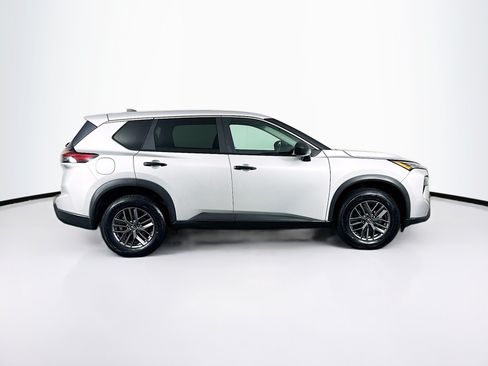Used 2024 Nissan Rogue S AWD/4WD image 10