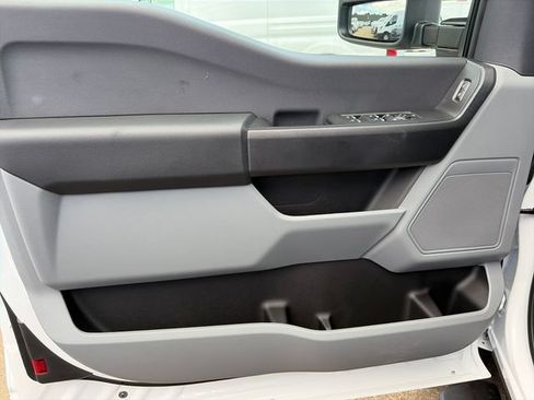 New 2026 Ford F550 4x4 Supercab Super Duty image 13