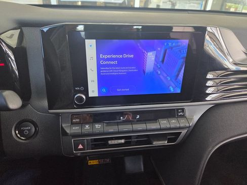 Used 2025 Toyota Camry LE FWD image 35
