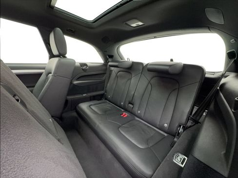 Used 2015 Audi Q7 3.0T S line Prestige w/ Sport Style Plus Package AWD/4WD image 28