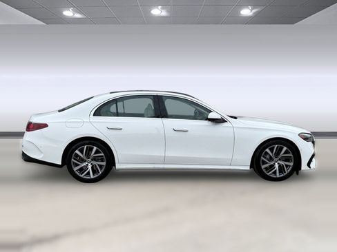 New 2026 Mercedes-Benz E 350 4MATIC Sedan image 7