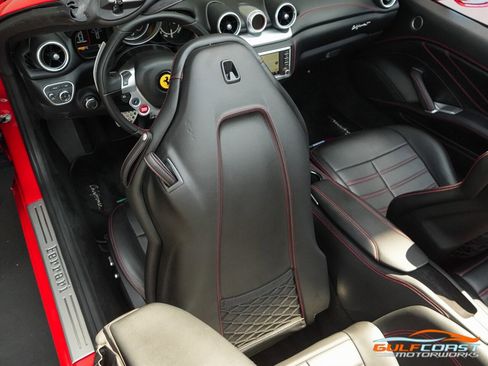 Used 2015 Ferrari California T image 23