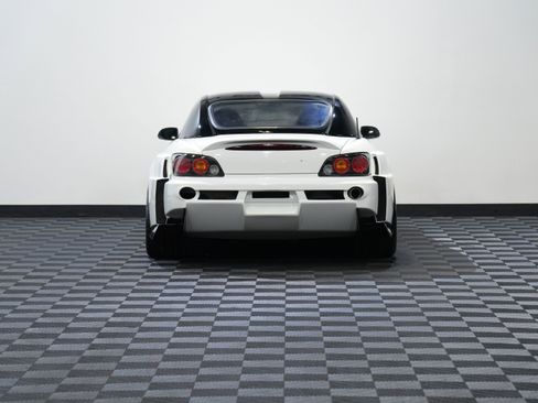 Used 2006 Honda S2000 image 7