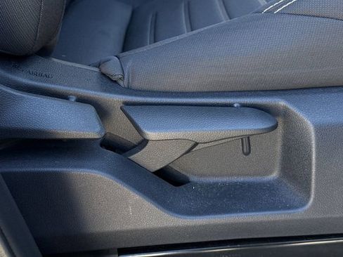 Used 2024 Toyota Tacoma TRD Off-Road image 29