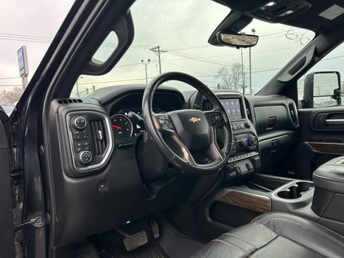 Used 2022 Chevrolet Silverado 3500 High Country w/ Technology Package image 25