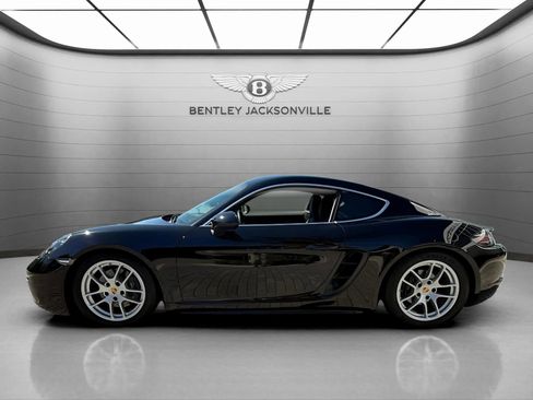 Used 2024 Porsche 718 Cayman w/ Sport Chrono Package image 11