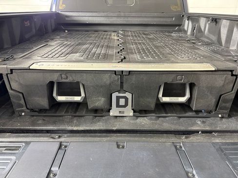 Used 2022 Ford F150 Raptor w/ Equipment Group 801A High AWD/4WD image 40