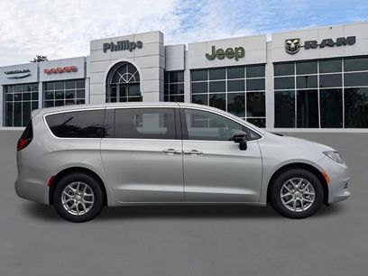 New 2026 Chrysler Voyager LX