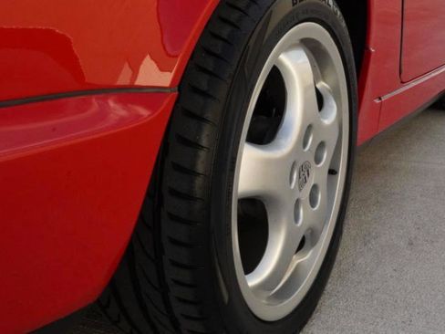 Used 1993 Porsche 911 Carrera RWD image 61