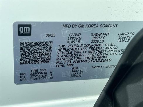 Used 2025 Chevrolet Trax ACTIV w/ Sunroof Package FWD image 35