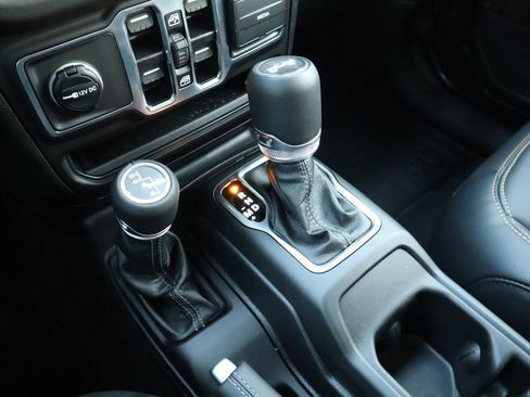 New 2025 Jeep Wrangler Sahara image 9