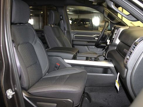New 2026 RAM 1500 Big Horn AWD/4WD image 31