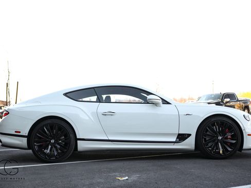 Used 2024 Bentley Continental GT Speed AWD/4WD image 18