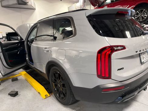 Certified 2022 Kia Telluride SX w/ SX Prestige Package AWD/4WD image 4