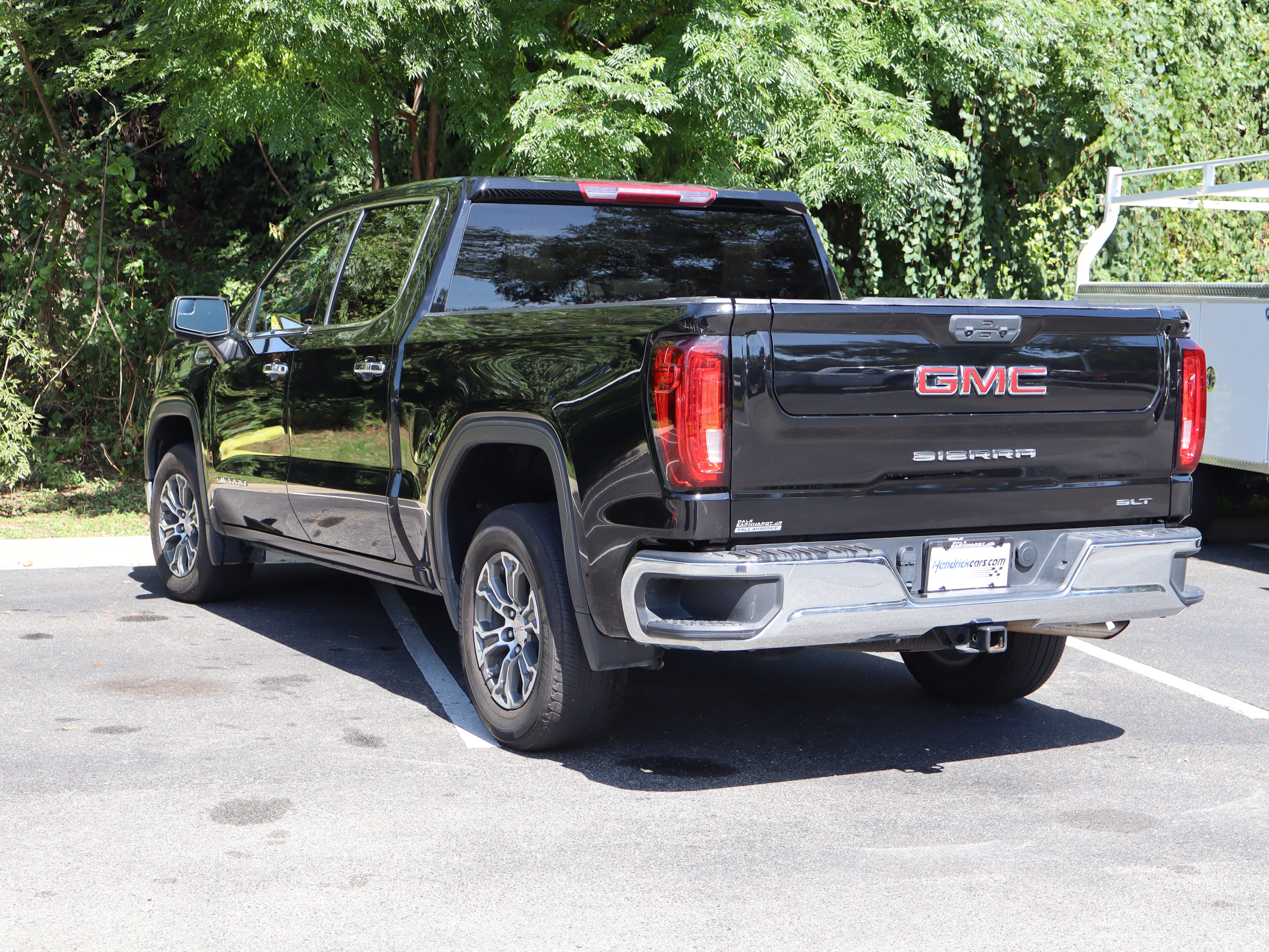 Used 2025 GMC Sierra 1500 SLT RWD image 7
