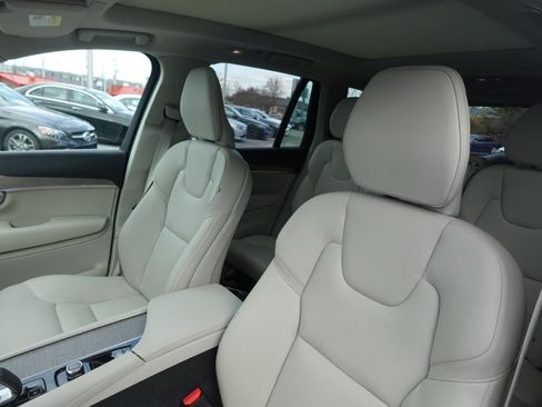 Used 2023 Volvo XC90 B5 Plus w/ Protection Package image 11