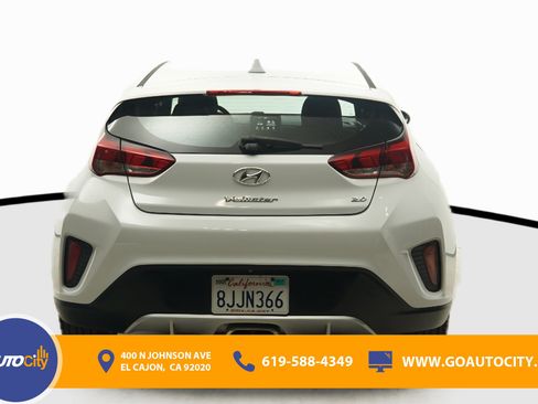 Used 2019 Hyundai Veloster 2.0 image 12