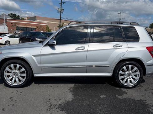 Used 2012 Mercedes-Benz GLK 350 4MATIC image 3