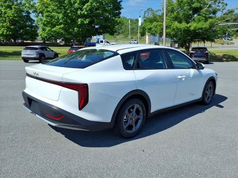 Used 2025 Kia K4 FWD image 5