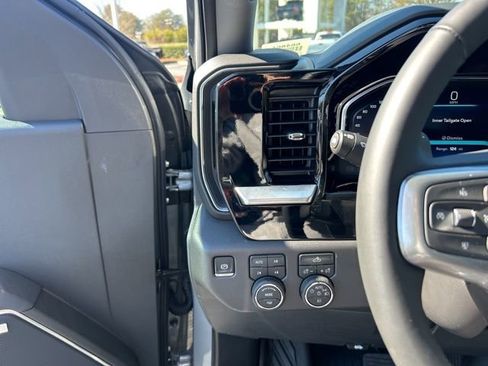 Used 2026 Chevrolet Silverado 1500 LT Trail Boss w/ Convenience Package II image 25