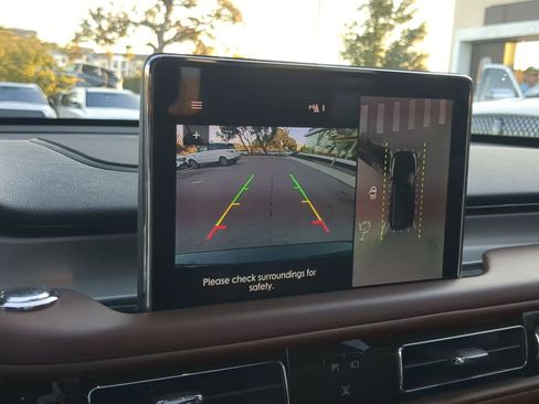 Used 2023 Lincoln Aviator Reserve w/ Elements Package Plus image 16