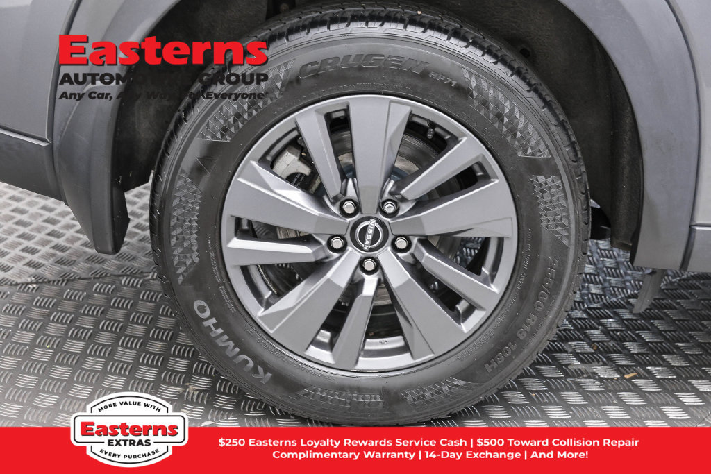Used 2024 Nissan Pathfinder S AWD/4WD image 32
