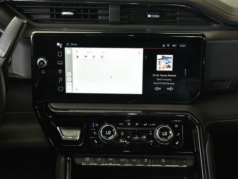 Used 2024 GMC Sierra 2500 AT4 image 40