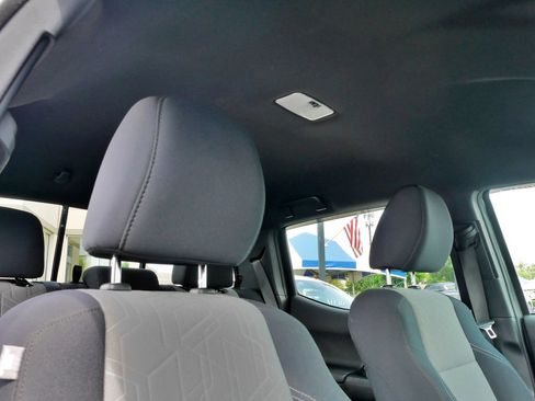 Used 2020 Toyota Tacoma TRD Sport AWD/4WD image 14