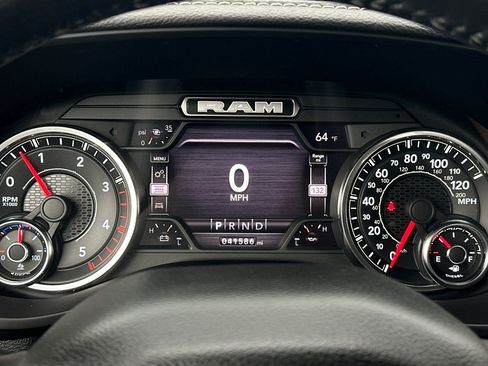 Used 2022 RAM 2500 Laramie AWD/4WD image 36