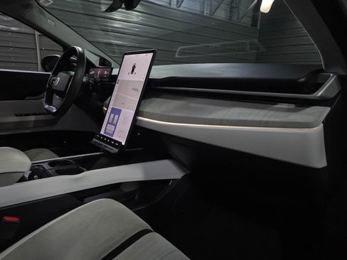 Used 2023 Fisker Ocean Extreme image 12